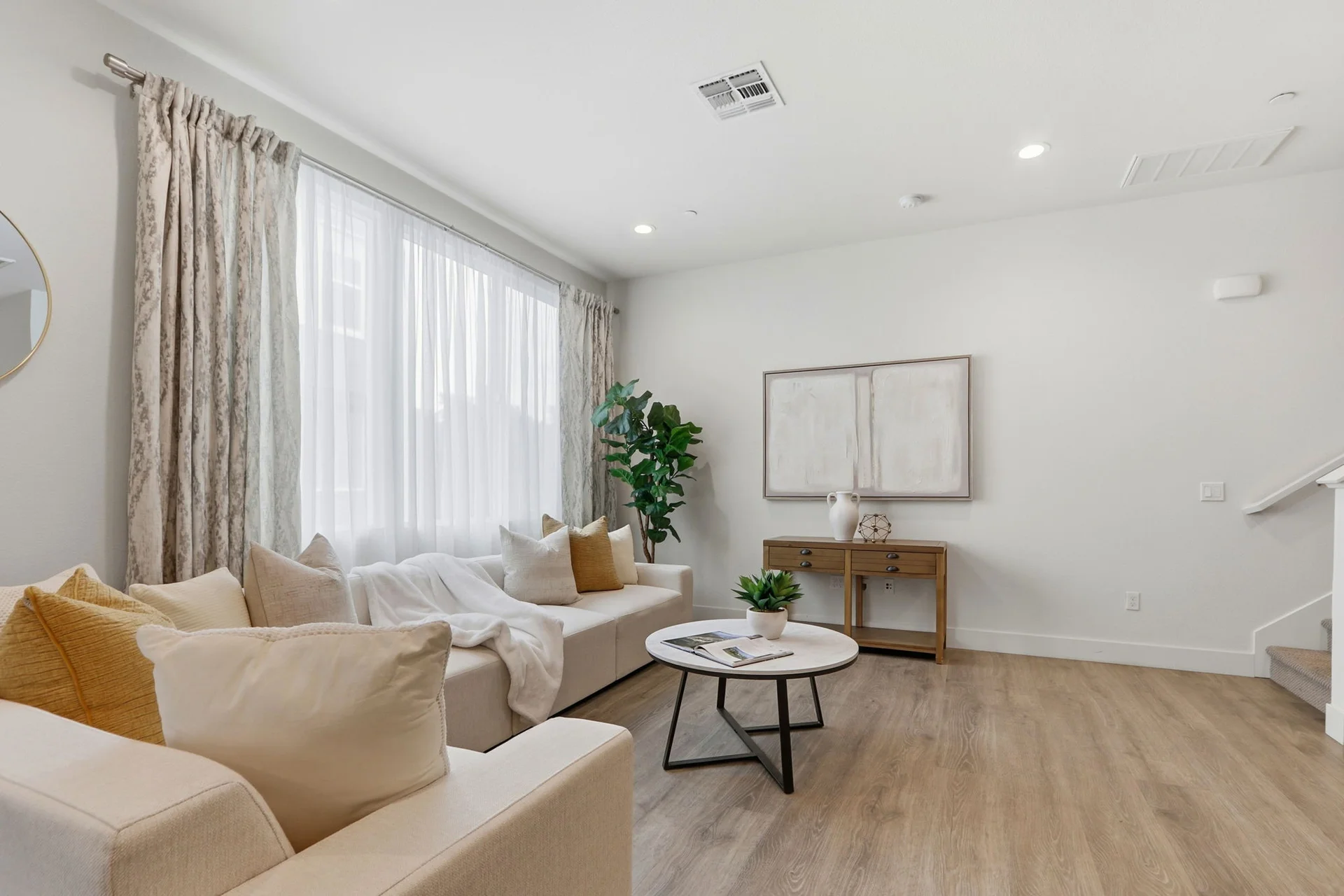 Second sitting area with sectional and console